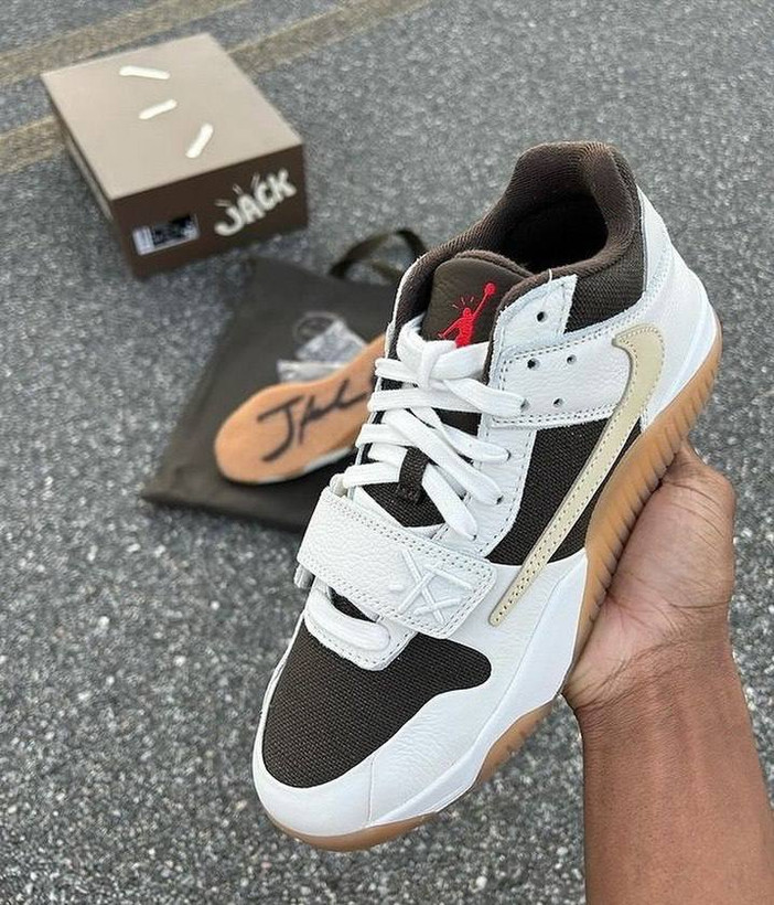 کفش جردن جامپ من جک برند جردن - کتونی راروس