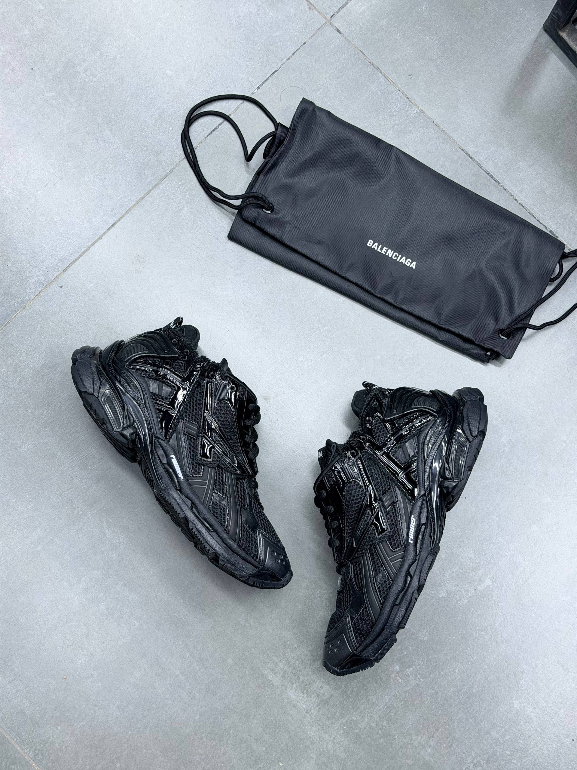 بالنسیاگاه رانر مشکی