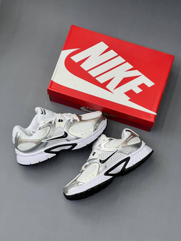 کفش نایک v5 نقره ای برند نایک - کتونی راروس