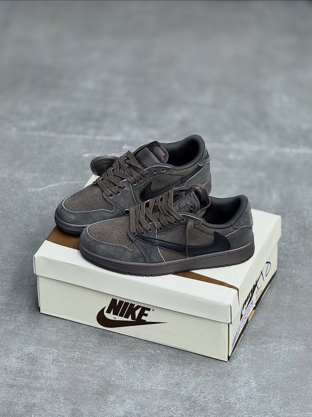 کفش تراویس ولوت برون برند جردن - کتونی راروس