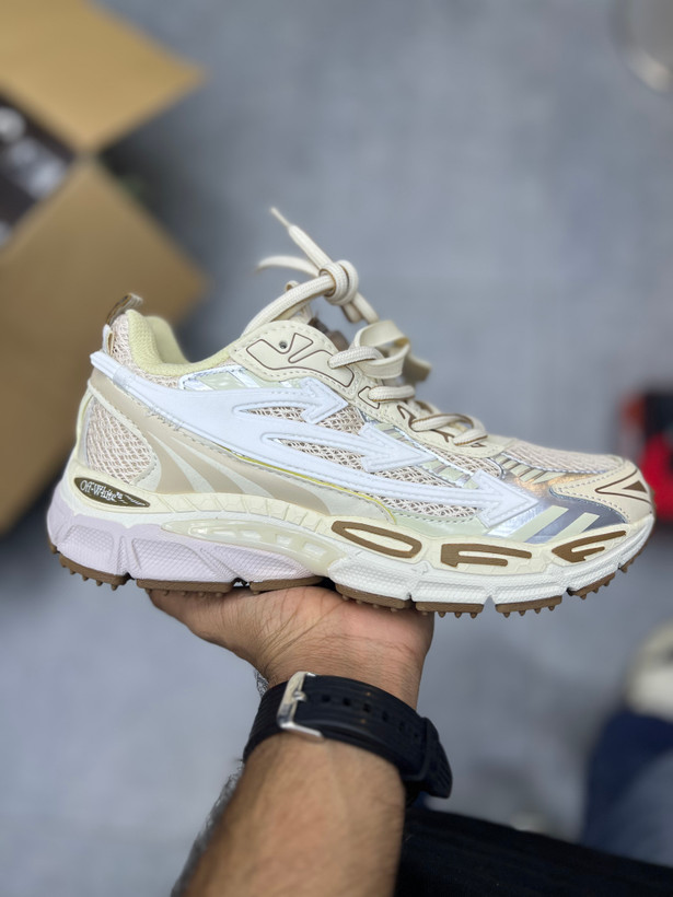 کفش اف وایت برند اف وایت - کتونی راروس